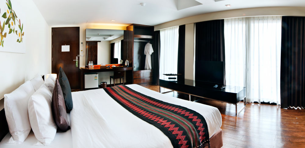 DELUXE RIVER ROOM